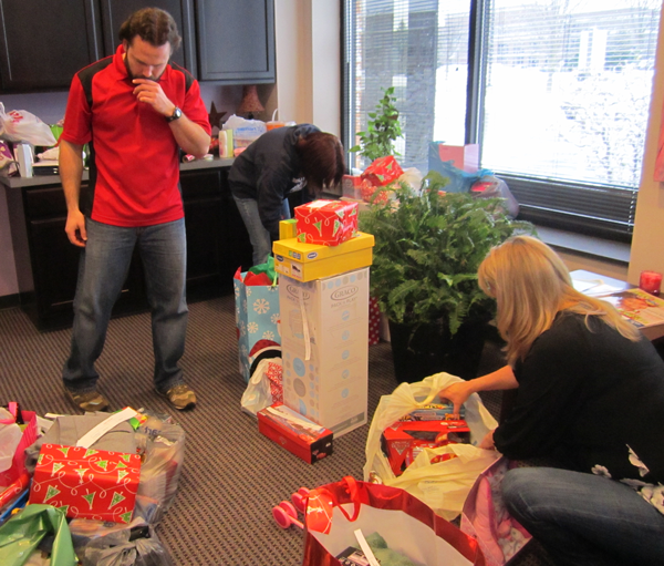 Little Star elves wrap gifts for five adopted families (between Carmel and Lafayette centers). It was a big job, but a great way to kick off the holiday weekend! Little Star elves wrap gifts for five adopted families (between Carmel and Lafayette centers). It was a big job, but a great way to kick off the holiday weekend!